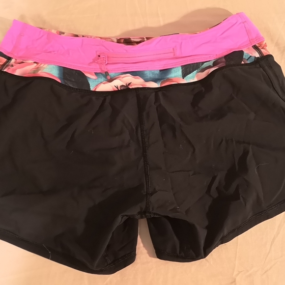 Lululemon Run Speed Short - Picture 3 of 11